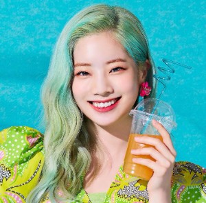 blond sea green