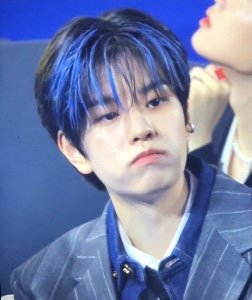 Blue bangs