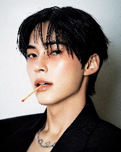 SUNG HANBIN