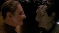 S3E21_The Die Is Cast (2)