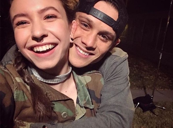 ash & elisia - t@gged