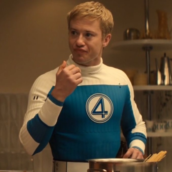 Human torch (joseph Quinn)