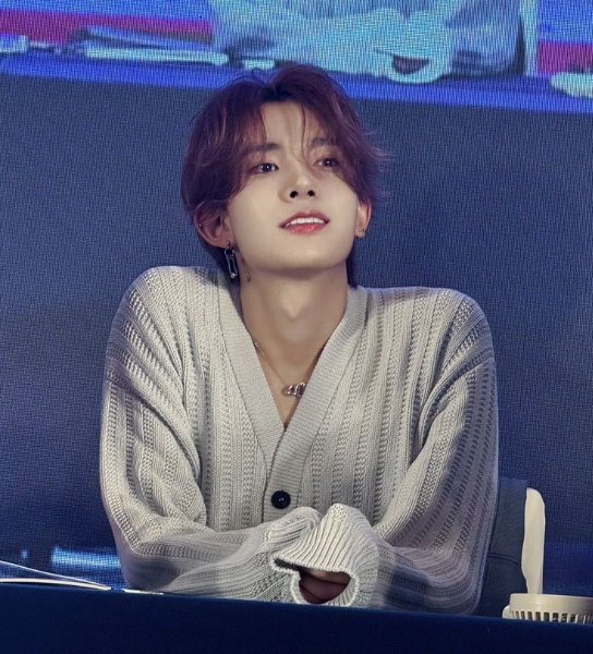 Bottom Heesung/Evan