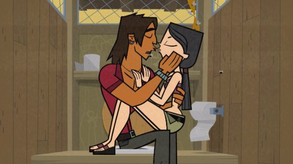 Heather_%26_Alejandro_making_out