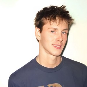 harris dickinson