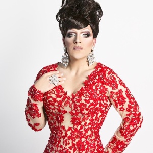 Mrs. Kasha Davis (S7)