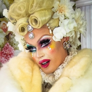 Pearl Liaison (S7)