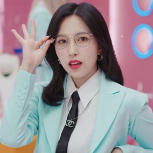 Scientist by TWICE