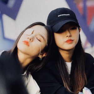 HeeHye (Heejin/Hyeju)