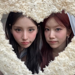 HeeLip (Heejin/Kim Lip)