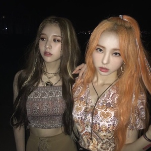 HeeVi (Heejin/Vivi)