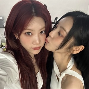 LipSoul (Kim Lip/Jinsoul)