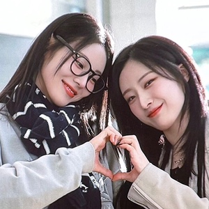 SeulSoul (Haseul/Jinsoul)