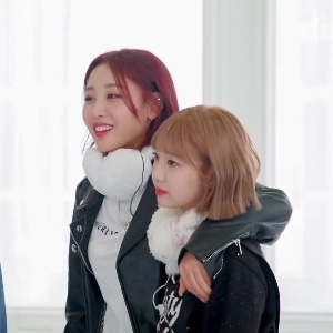 YeoVes (Yeojin/Yves)