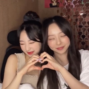 YeoVi (Yeojin/Vivi)