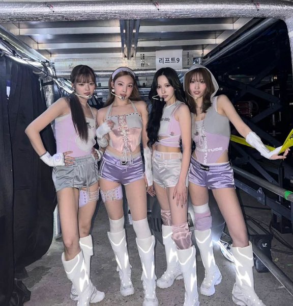 BATTITUDE (NAYEON, JEONGEYON, MOMO, SANA)