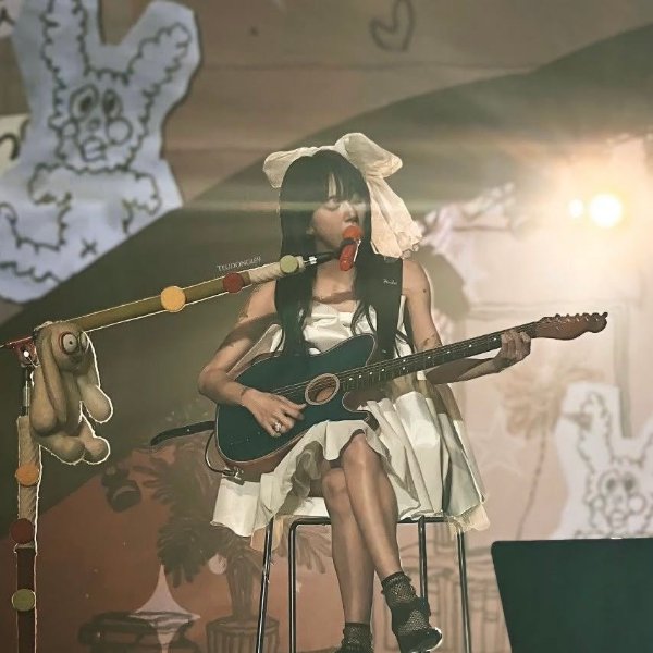 MY GUITAR (CHAEYOUNG)