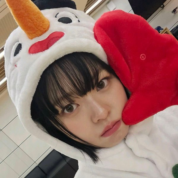 O CHRISTMAS TREE (JEONGYEON)