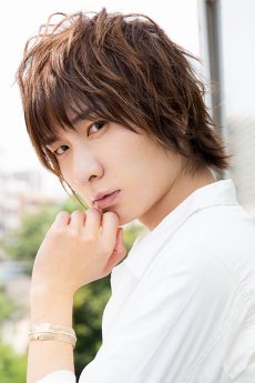 Maeno Tomoaki