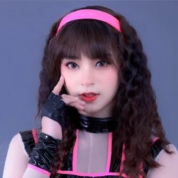Mook Violet Wink