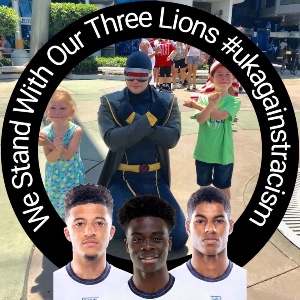 3 lions say no to racism