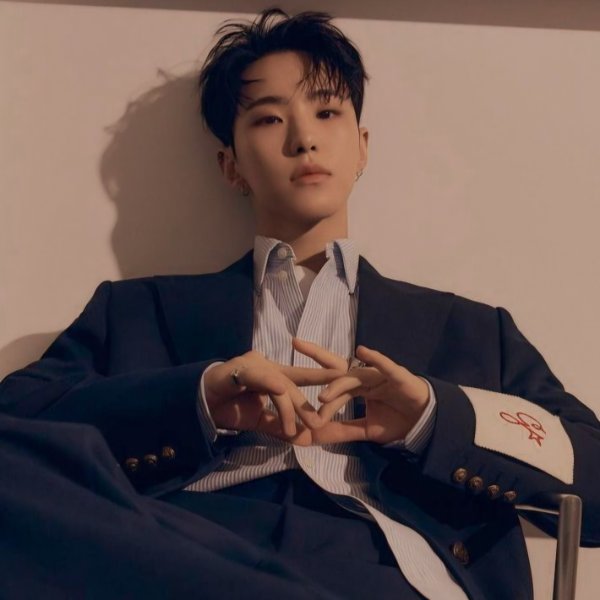 hoshi top