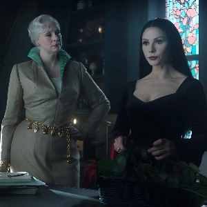 Larissa & Morticia