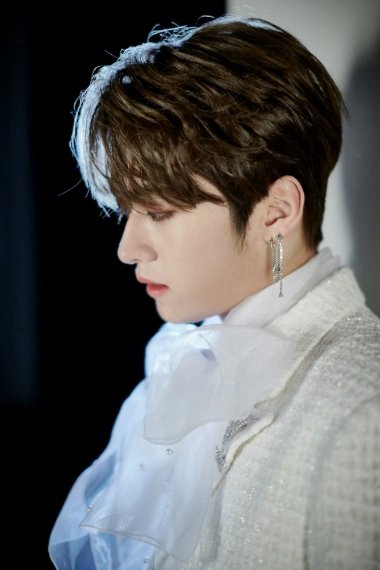 Finding Stray Kids - 2 (2019)