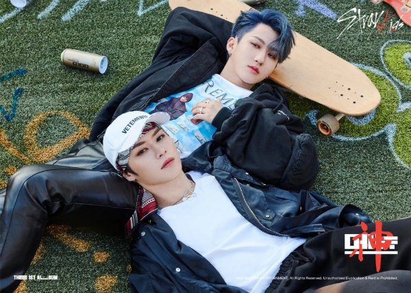 GO LIVE [with Changbin] (2020)