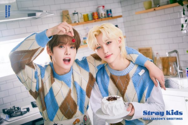 2022 Season's Greetings [with Felix] (2021)