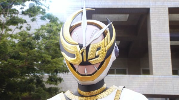 Kamen Rider Tsukuyomi