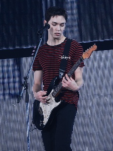 red black stripes