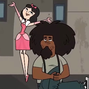 Bearella / Royalty-Free