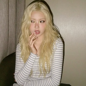 YOONCHAE