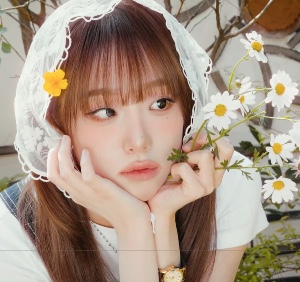 Yena (soloist)