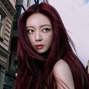 Yuna (itzy)