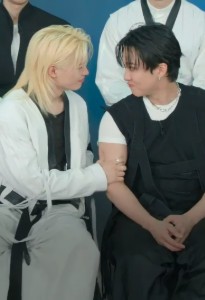Changlix's lovey dovey eyes