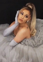 Ariana Grenade ☕️
