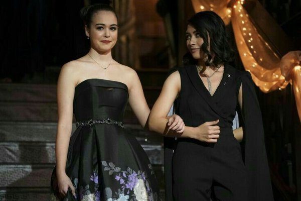 penelope & josie - glee