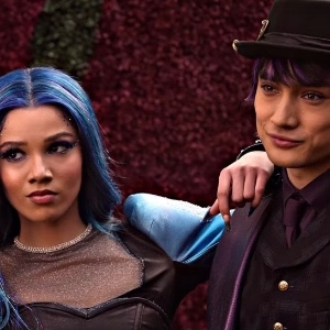 Max x Chloe
