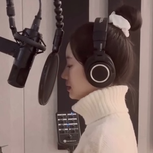 25 (DAHYUN)