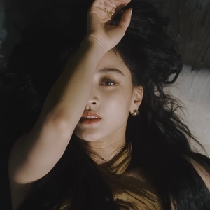 CROWN (JIHYO)