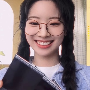 Monsters (DAHYUN)
