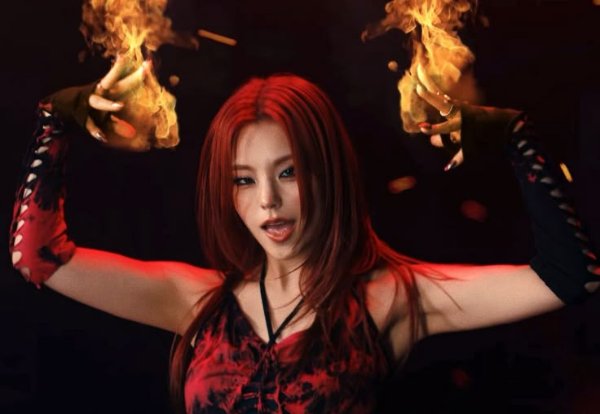 Crown On My Head- YEJI(ITZY)