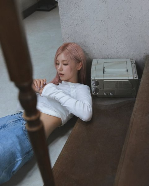 Pocket- YEJI(ITZY)