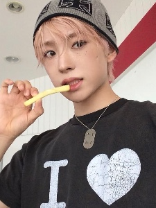 yushi