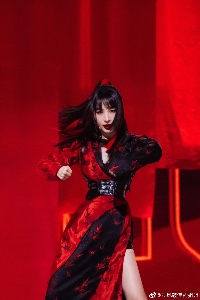 李菲儿