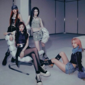 Mr. Vampire - Itzy