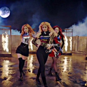 Playing With Fire - BlackPink