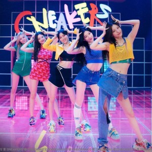 Sneakers - Itzy